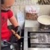 团团爸妈爱赶海