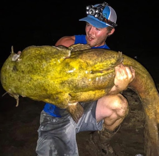 bikini fishing PLAYBOARD