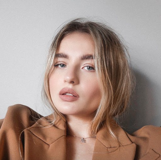 Бойжеткен оргазмнан дірілдеп тұр Жынысы: екі қара және бір азиялық әйел