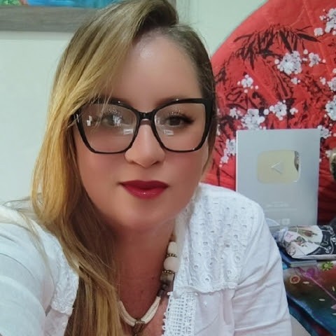LIDIA LUZ