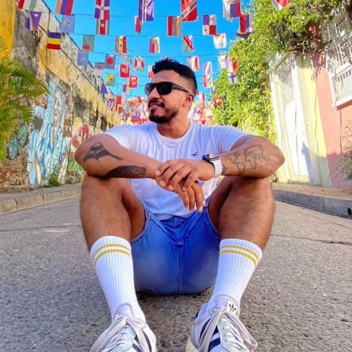 Juanes Velez