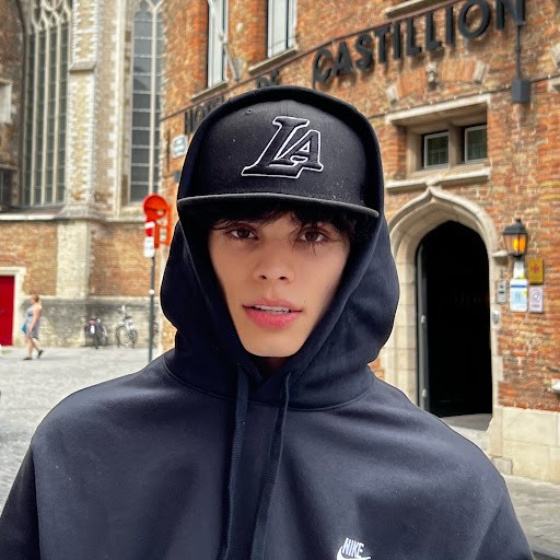 jeancarlo leon - PLAYBOARD